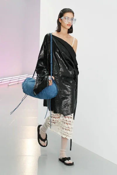 Look 20